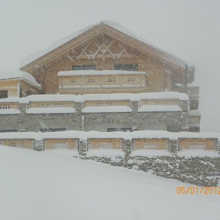 Terra Rossa Hotel Fiss Buitenkant foto